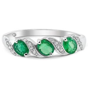 Diamond/emerald Ringn