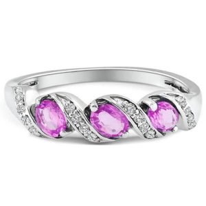 Diamond/pink sapphire Ringn