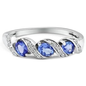 Diamond/tanzanite Ringn